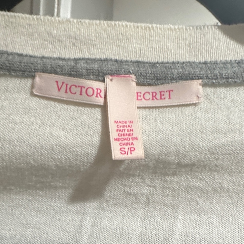 Victoria's Secret Cream and Gray Top - Picture 2 of 2